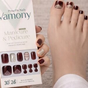 NEW Vamony Press On Nails Manicure & Pedicure 30 Nails 26 Toenails